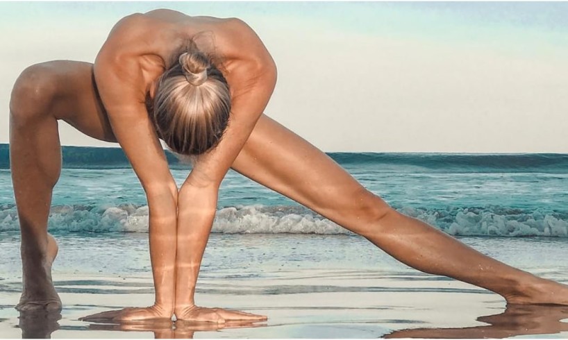 Yoga Naken